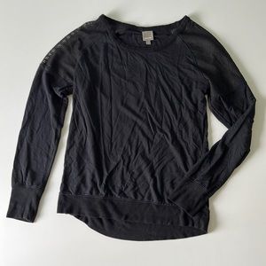 Bench Long Sleeve Size S